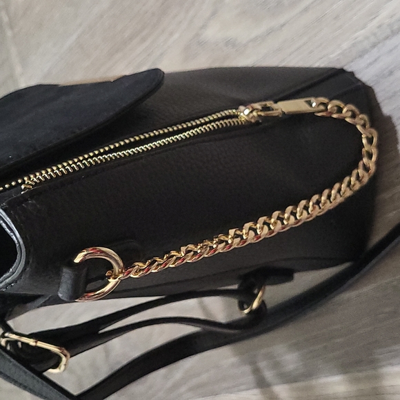 EUC Call Ot Spring women's black backpack, shoulder/crossbody bag, gold chain - Picture 6 of 6